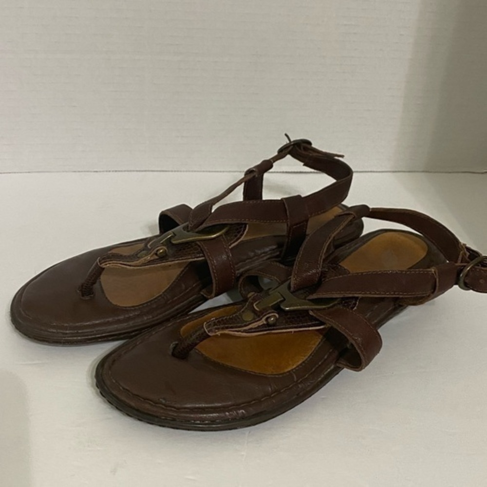 Nurture Brown Leather Sandals 6 1/2 M